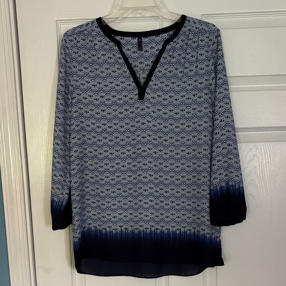 NYDJ Navy and White Patterned Blouse